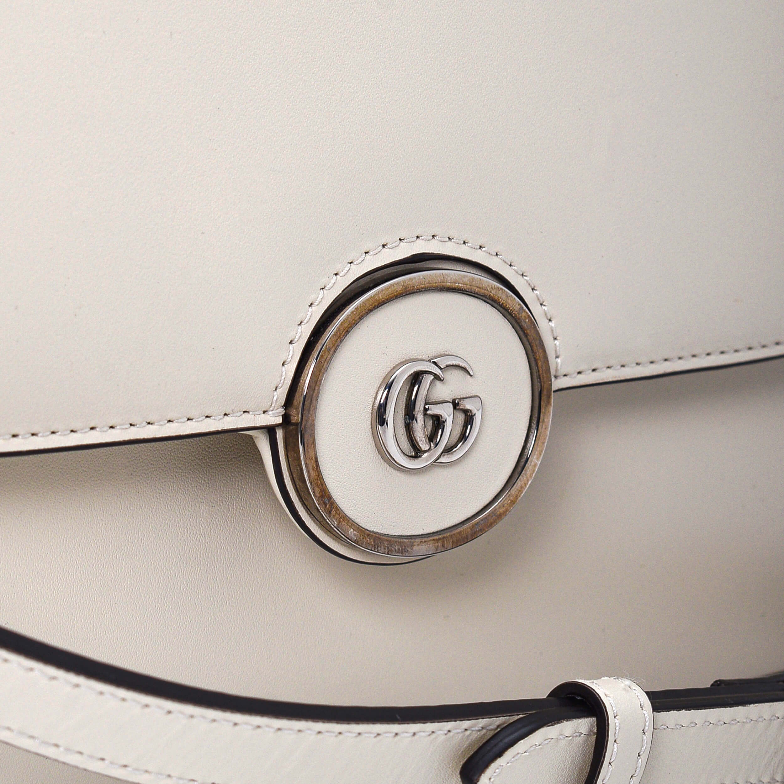 Gucci - Cream Leather GG Petite Shoulder Bag